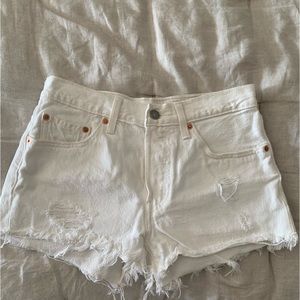 Levi’s 501 shorts size 26
